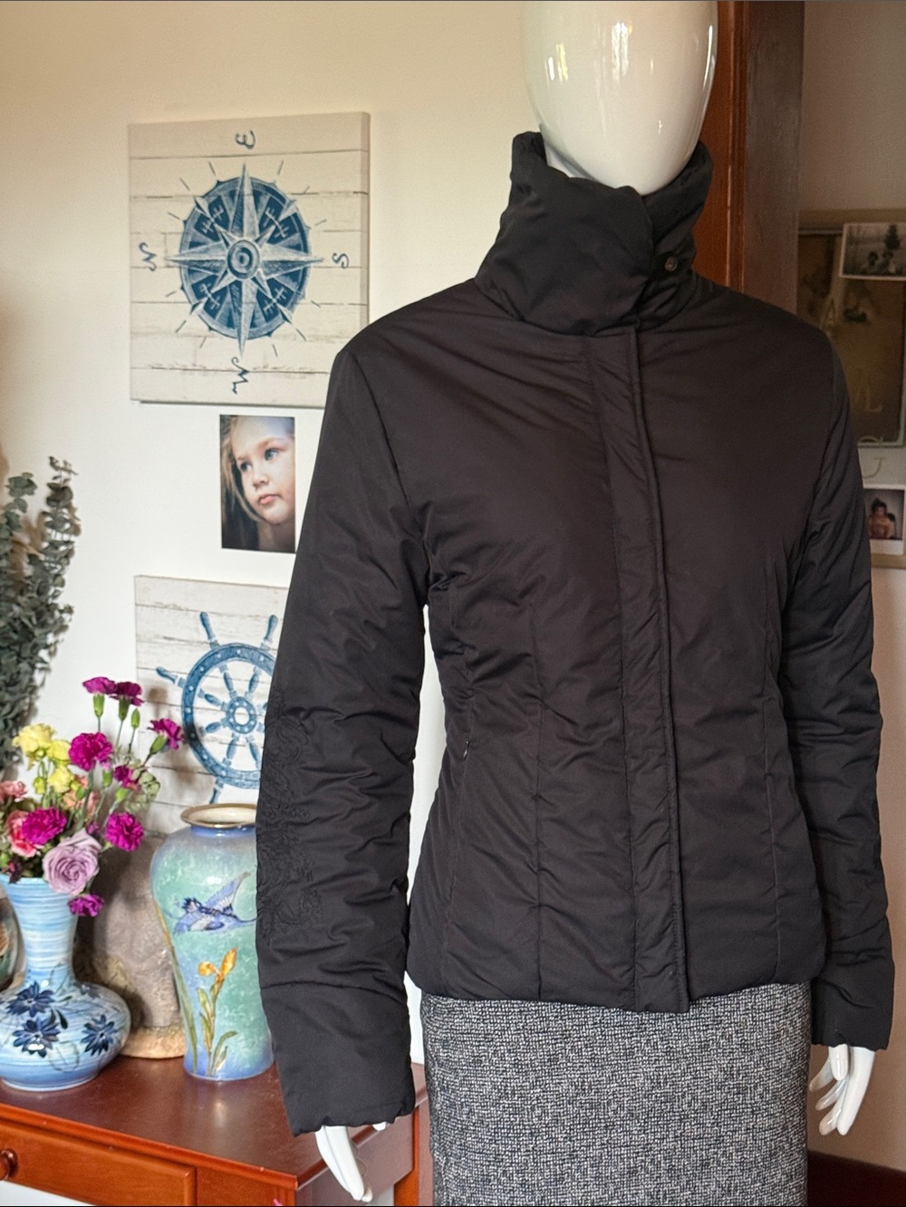 Esprit size M Women's Black Quilted High-Collar Jacket, zip/button,sleeve design